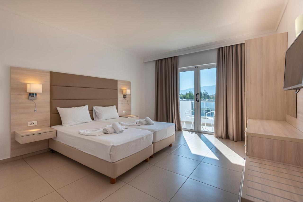 Aegean Blu Hotel & Apartments คอสทาวน์ ภายนอก รูปภาพ