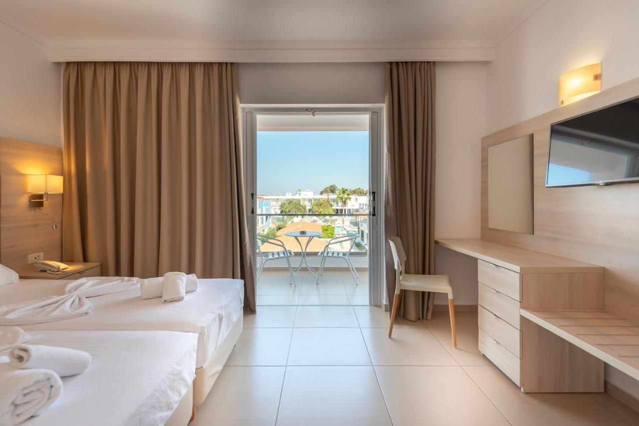Aegean Blu Hotel & Apartments คอสทาวน์ ภายนอก รูปภาพ
