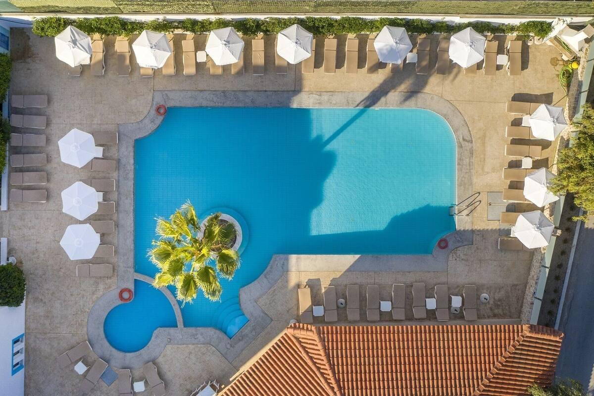 Aegean Blu Hotel & Apartments คอสทาวน์ ภายนอก รูปภาพ