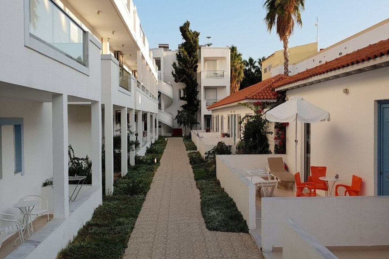 Aegean Blu Hotel & Apartments คอสทาวน์ ภายนอก รูปภาพ