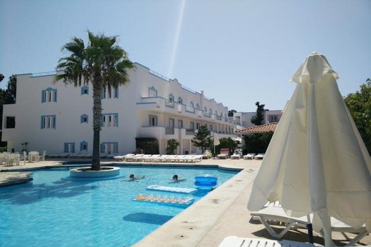 Aegean Blu Hotel & Apartments คอสทาวน์ ภายนอก รูปภาพ